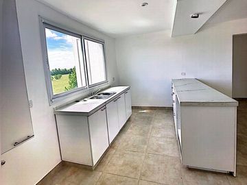 Venta depto 3 Amb con balcon y parrilla  B°Pinares