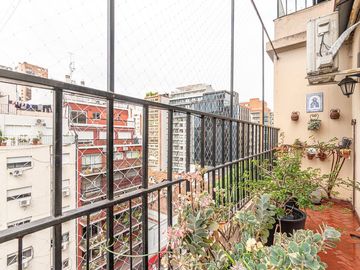 Piso alto - 3 Amb. con balcón al frente - 98 m²