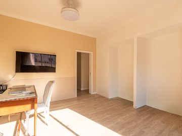 Piso alto - 3 Amb. con balcón al frente - 98 m²