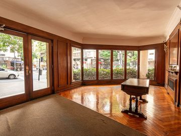 Piso alto - 3 Amb. con balcón al frente - 98 m²