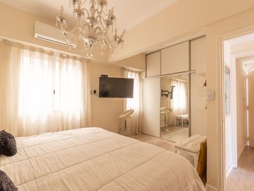 Piso alto - 3 Amb. con balcón al frente - 98 m²