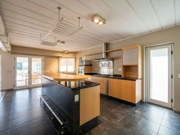 CASA EN VENTA 6 AMBIENTES EN B.C. EL RODAL CANNING
