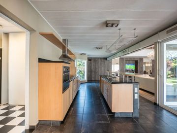 CASA EN VENTA 6 AMBIENTES EN B.C. EL RODAL CANNING