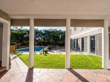 CASA EN VENTA 6 AMBIENTES EN B.C. EL RODAL CANNING