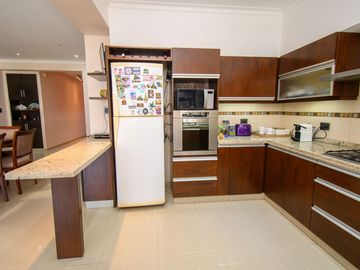 CASA A LA VENTA URQUIZA
