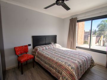 CASA A LA VENTA URQUIZA