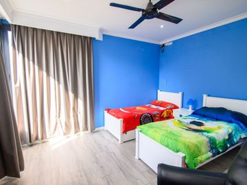 CASA A LA VENTA URQUIZA