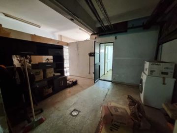 Local Comercial al frente Venta Caballito