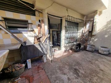 Local Comercial al frente Venta Caballito