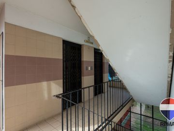 VENTA LUMINOSO Y FUNCIONAL DEPTO 3 AMB EN LA BOCA