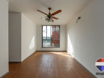 VENTA LUMINOSO Y FUNCIONAL DEPTO 3 AMB EN LA BOCA
