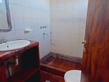 VENTA DOS CASAS Y CUATRO DUPLEX SIQUIMAN