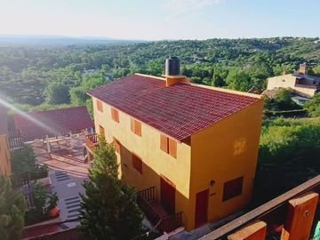 VENTA DOS CASAS Y CUATRO DUPLEX SIQUIMAN