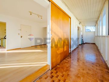 Venta semi piso 3 amb c doble balcón. Caballito