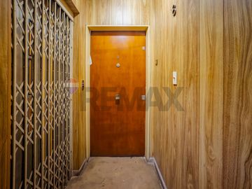 Venta semi piso 3 amb c doble balcón. Caballito
