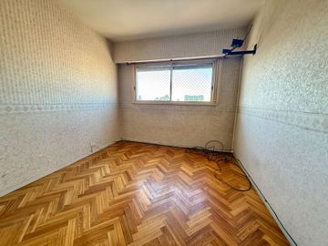 VENTA DPTO. 3 AMB. PISO ALTO CON BALCÓN SAAVEDRA.