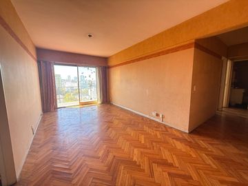 VENTA DPTO. 3 AMB. PISO ALTO CON BALCÓN SAAVEDRA.