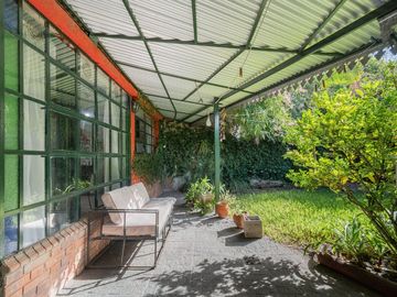VENTA CASA 3 AMBIENTES C/ JARDIN JOSE LEON SUAREZ