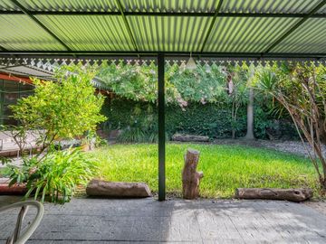 VENTA CASA 3 AMBIENTES C/ JARDIN JOSE LEON SUAREZ