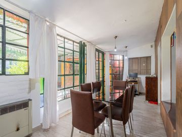 VENTA CASA 3 AMBIENTES C/ JARDIN JOSE LEON SUAREZ