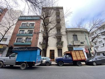 VENTA - Depto. 2 amb y medio con balcón en Almagro