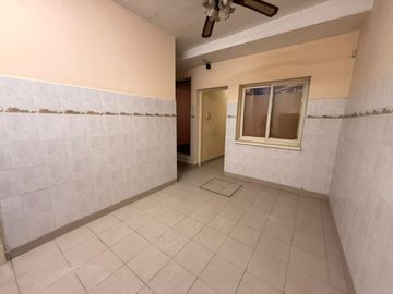 VENTA CASA PLANTA BAJA B° BOUQUETE ROLDAN