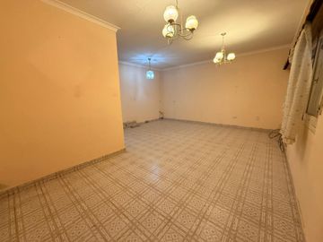 VENTA CASA PLANTA BAJA B° BOUQUETE ROLDAN