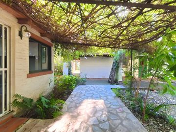 VENTA LOTE 550M2 ZONIFICACION UCA EN PILAR CENTRO