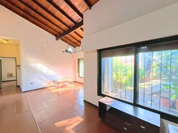 VENTA LOTE 550M2 ZONIFICACION UCA EN PILAR CENTRO