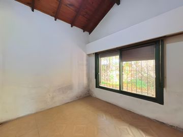 VENTA LOTE 550M2 ZONIFICACION UCA EN PILAR CENTRO