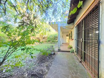 VENTA LOTE 550M2 ZONIFICACION UCA EN PILAR CENTRO
