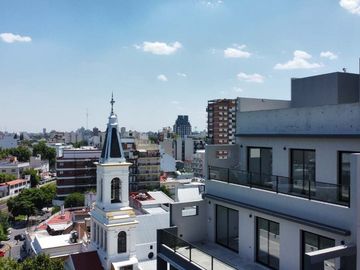 Vta 2 amb. a estrenar con balcón V. del Parque