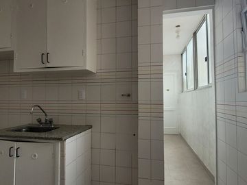 ALQUILER 4 AMBIENTES RECOLETA CON BALCON