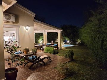 VENTA CASA 4 AMBIENTES ING MASCHWITZ LA ARBOLEDA