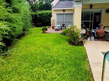 VENTA CASA 4 AMBIENTES ING MASCHWITZ LA ARBOLEDA