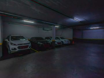 3 Amb con Cochera  , Seguridad 24 hs y Amenities