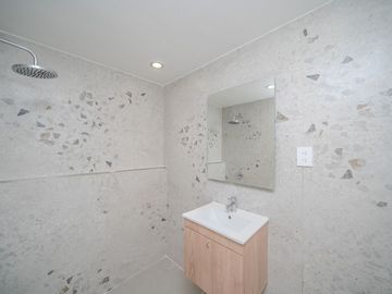 VENTA DEPTO 2 AMB DEVOTO REFACCIONADO A NUEVO