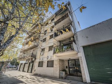 VENTA DEPTO 2 AMB DEVOTO REFACCIONADO A NUEVO