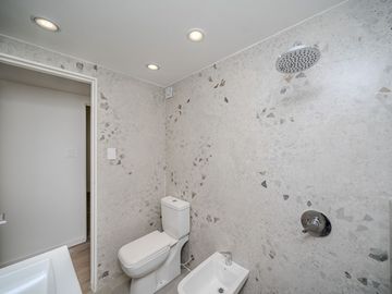 VENTA DEPTO 2 AMB DEVOTO REFACCIONADO A NUEVO