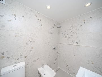 VENTA DEPTO 2 AMB DEVOTO REFACCIONADO A NUEVO