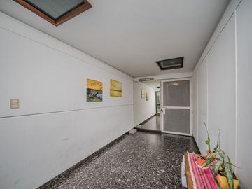 VENTA DEPTO 2 AMB DEVOTO REFACCIONADO A NUEVO