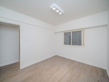 VENTA DEPTO 2 AMB DEVOTO REFACCIONADO A NUEVO