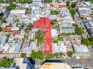 VENTA LOTE + CASAS + LOCAL EN EL MACROCENTRO