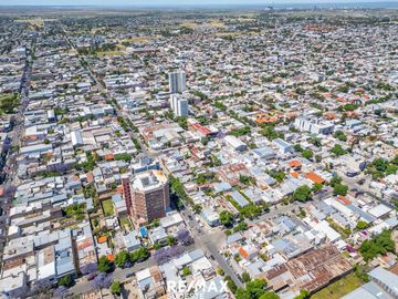 VENTA LOTE + CASAS + LOCAL EN EL MACROCENTRO