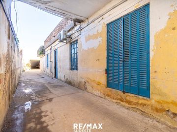 VENTA LOTE + CASAS + LOCAL EN EL MACROCENTRO
