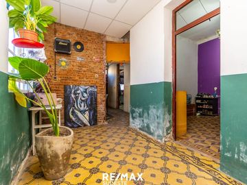 VENTA LOTE + CASAS + LOCAL EN EL MACROCENTRO