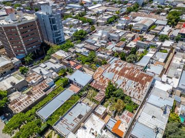 VENTA LOTE + CASAS + LOCAL EN EL MACROCENTRO