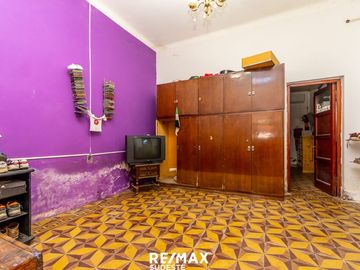 VENTA LOTE + CASAS + LOCAL EN EL MACROCENTRO