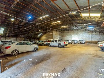 VENTA LOTE + CASAS + LOCAL EN EL MACROCENTRO