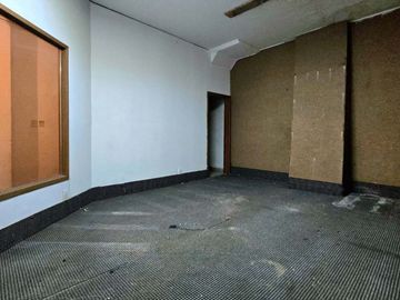 Venta Local 205 m2 totales deposito San Nicolas